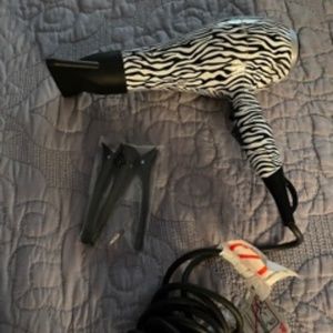 Abejo Zebra Hair Dryer with Diffuser and Clips